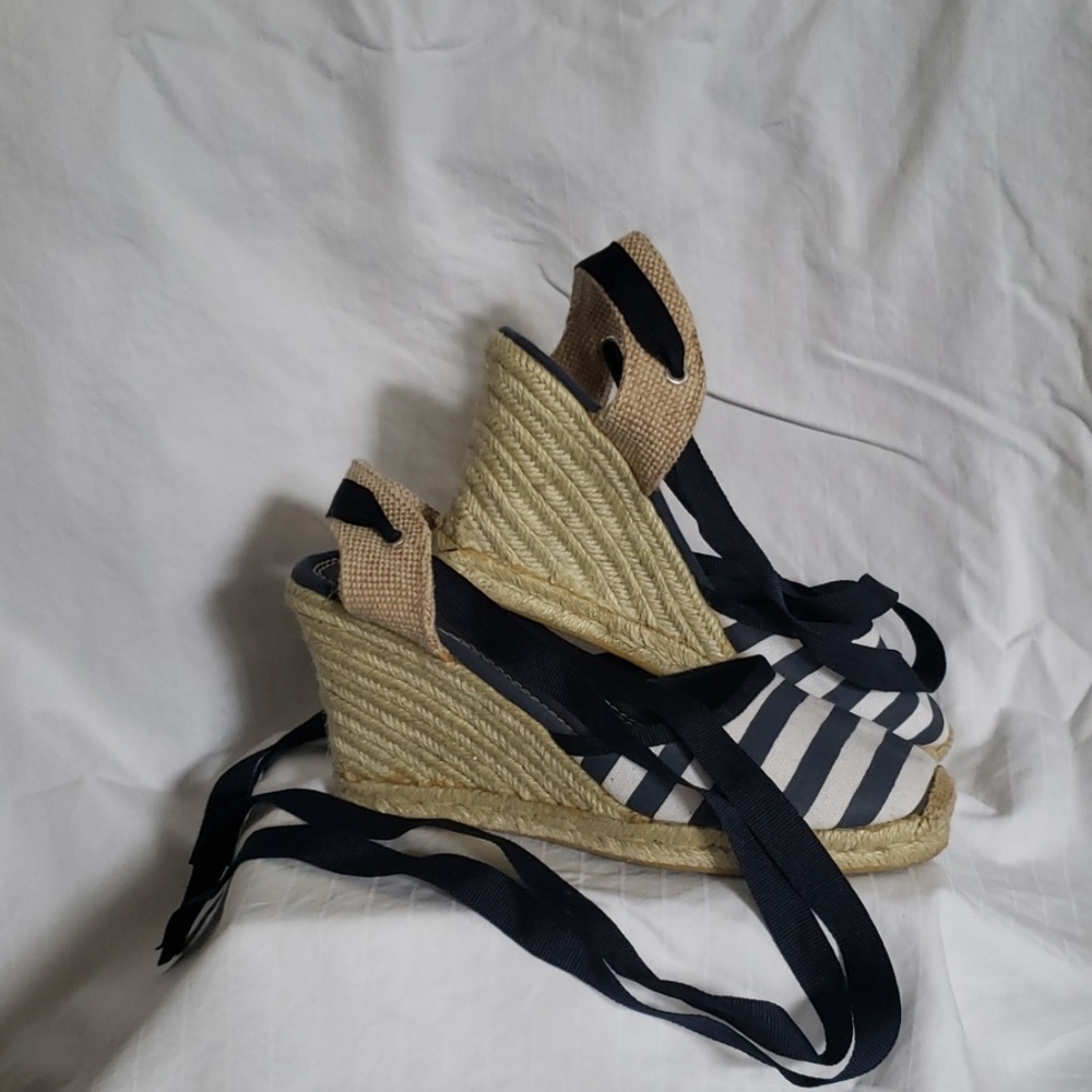 Unisa Ribbon Espadrilles